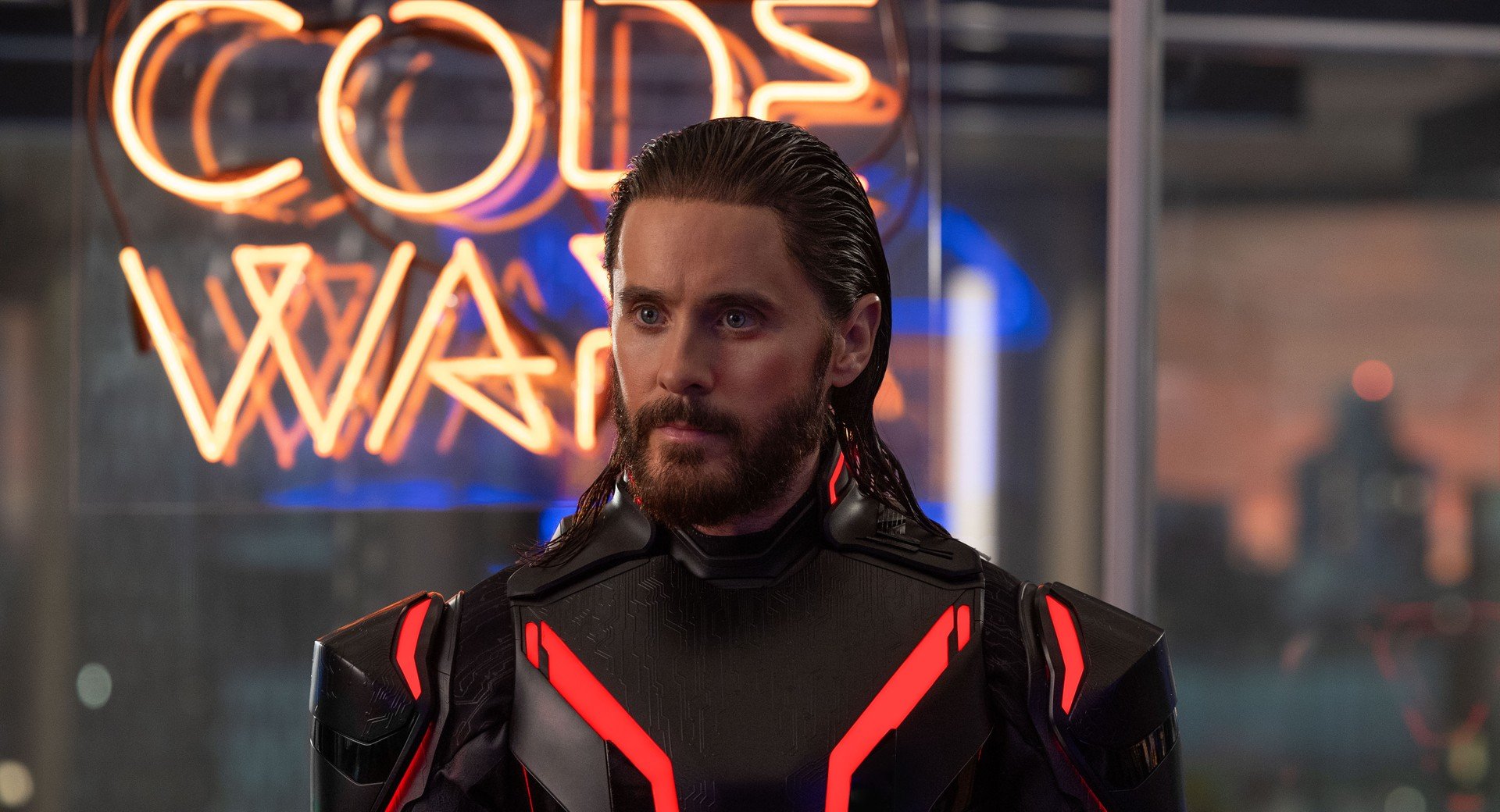 TRON: Ares arriva al cinema: lAI incontra il mondo reale | Trailer