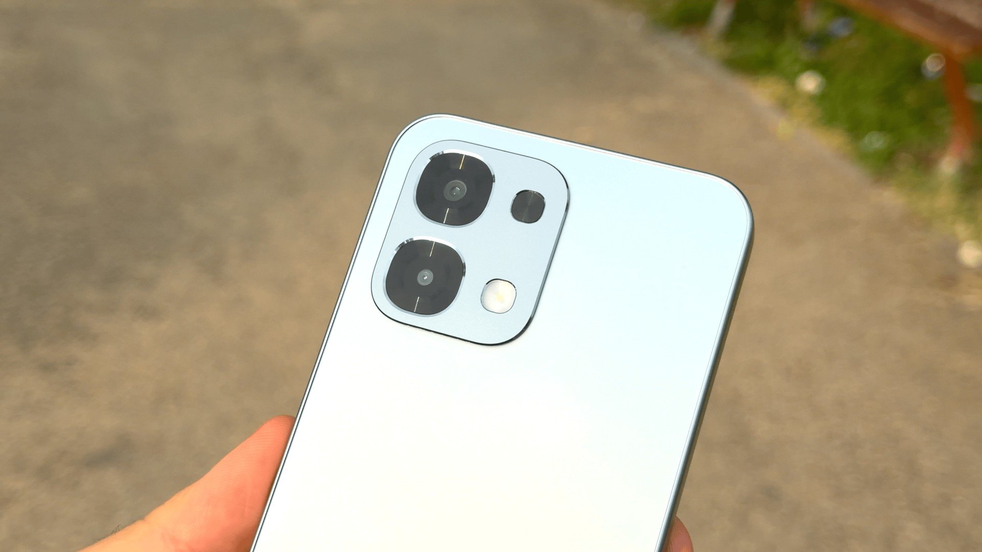Recensione Oppo A6 PRO 5G: autonomia e ColorOS convincono