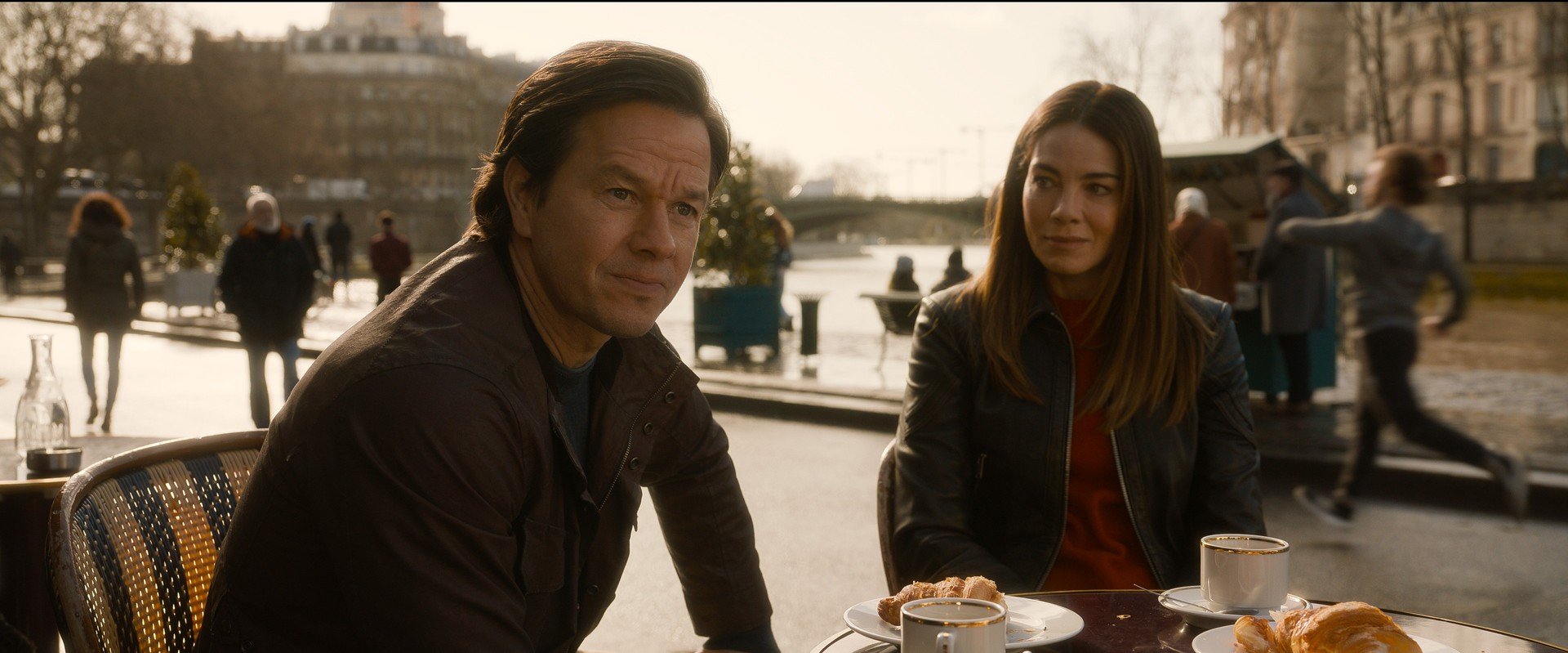 Mark Wahlberg torna su Apple TV+: ecco quando esce The Family Plan 2