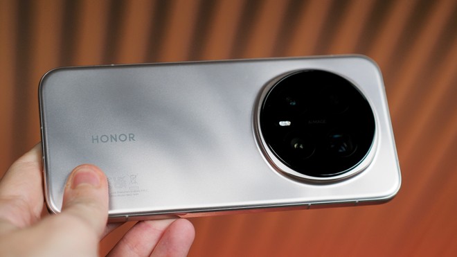 Anteprima: Honor Magic 9 Pro sarà il primo Android con un sensore quadrato per la selfie cam