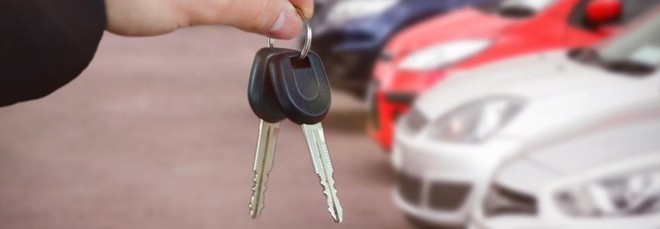 Mercato auto Italia: ad aprile 2026 +11,6%, elettriche +98,6%
