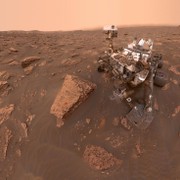 Curiosity osserva le nuvole su Marte: inizia un nuovo anno marziano