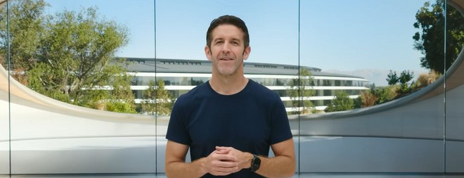 Anteprima: John Ternus e lAI secondo Apple: meno chatbot, più funzioni nei prodotti