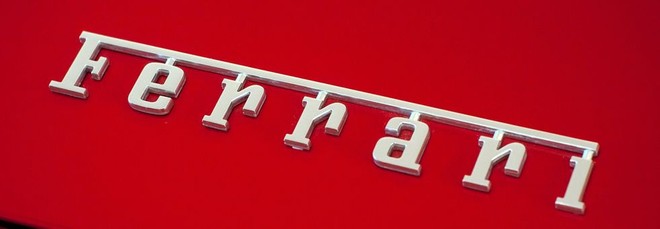La Ferrari F355 GTS in vendita è una Toyota: contraffazione scoperta a Catanzaro