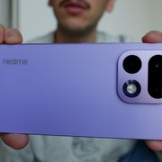 Realme prepara un medio gamma con fotocamera da 200 MP e tele a periscopio