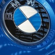 BMW richiama oltre 744.000 auto per rischio incendio