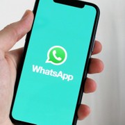 WhatsApp, altre trasparenze su iPhone: ecco l?ultima novità in beta per le chat