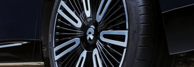 NIO punta ai 900 Volt: la nuova architettura elettrica che cambia ricarica e autonomia