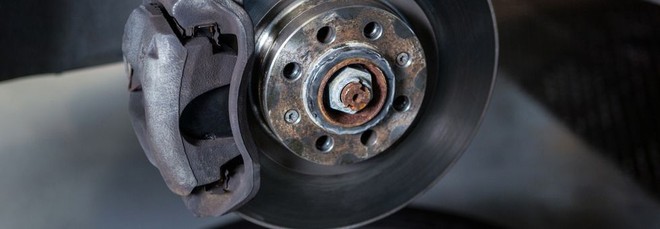 Freni a prova di omologazione Euro 7, pastiglie e dischi durano 300.000 km