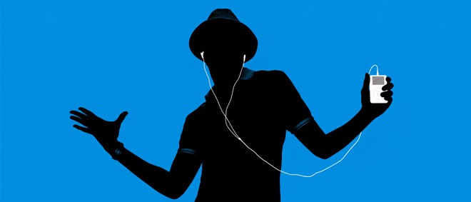 Gli auricolari con il filo sono ritornati: moda, praticità e un po' di nostalgia