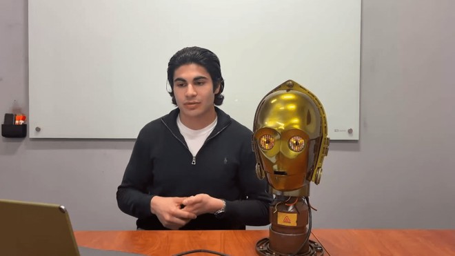 C-3PO prende vita con un Raspberry Pi: la testa robotica che parla con l'AI