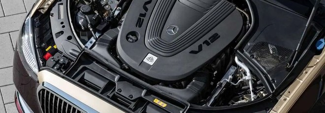 Mercedes-Maybach rompe il tabù: "Difficile rinunciare al V12"