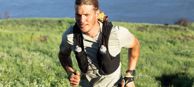 Amazfit lancia Cheetah 2 Ultra, sportwatch per il trail con torcia, SOS e mappe offline