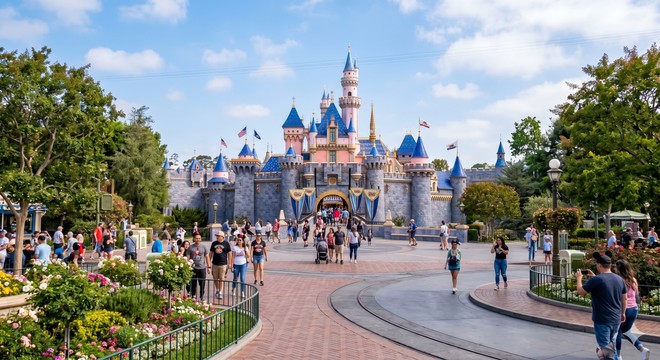 Scansione facciale a Disneyland: scatta la class action contro il colosso