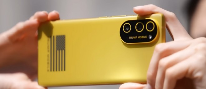 Trump Phone esiste! Primo video hands-on del camaleontico smartphone presidenziale