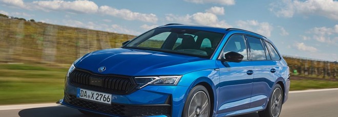 Skoda Octavia, presto arriverà il nuovo full hybrid e un altro motore