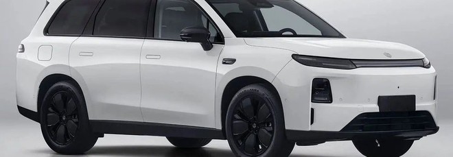 Leapmotor C16 a passo lungo: le prime foto spia del SUV allargato