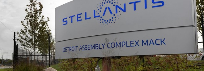 Stellantis valuta un'intesa con JLR per la produzione di veicoli negli USA