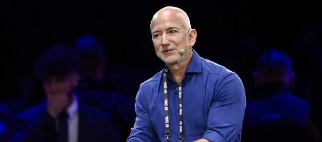 Bezos non teme la bolla AI: i successi di pochi copriranno i fallimenti di tanti
