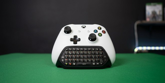 Microsoft sta abbandonando la "porta Chatpad" sui controller Xbox