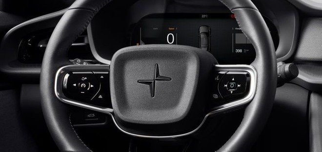 Anche Polestar si arrende: addio touch, i pulsanti fisici torneranno sui prossimi modelli
