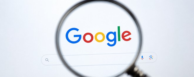 Google rischia la multa più pesante del DMA: l'UE vuole modifiche alla Ricerca