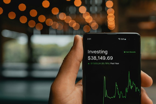 Anteprima: Robinhood, arriva il supporto agli agenti AI per il trading automatico