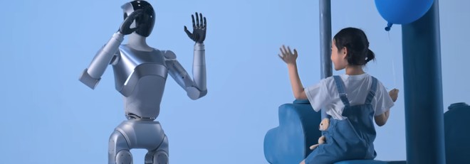Luna, il nuovo robot umanoide di LimX Dynamics per eventi dal vivo | Video