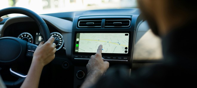 Anteprima: Android Auto, Google corregge dei bug di connettività con i Play Services 26.22