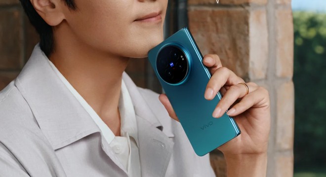 Anteprima: Vivo X Fold 6, la fotocamera promette faville: sensori grandi e tanti megapixel