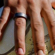 Oura ammette problemi con alcuni Ring 4: sostituzioni anche fuori garanzia
