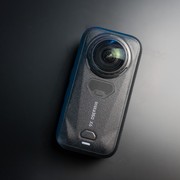 Abbiamo provato la Insta360 X6: la nuova regina del 360 | Video