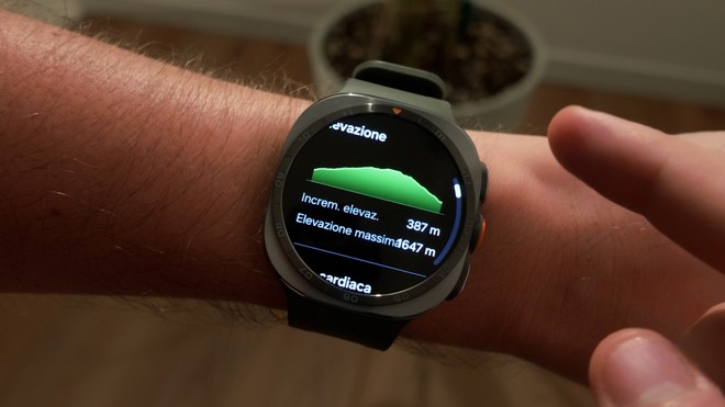Anteprima: Samsung Galaxy Watch, ora si possono scaricare le immagini dal Browser