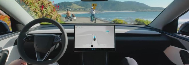 Tesla Full Self-Driving: la Francia frena sull'approvazione