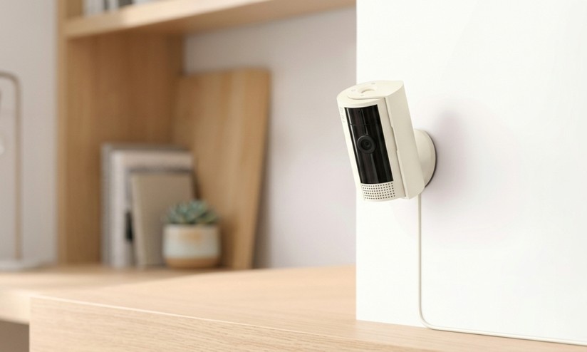 Ring Videocamera Interna Indoor Cam 2ª Gen - Telecamera Sorveglianza 1080p, Audio Bidirezionale, Privacy Cover, Fai-da-te, Prova Gratuita Ring Protect - 2