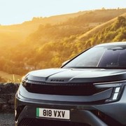 Un parco sponsorizzato "&Scaron;koda Peaq": il cartello fa esplodere la protesta