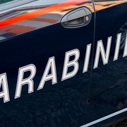 La truffa del falso investimento: automobilista salvato dalla dashcam