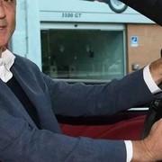 Che auto guida Roberto Mancini, supercar e SUV ma la preferita è tedesca