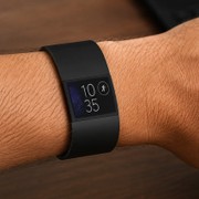 Motorola sta lavorando a uno smartwatch che diventa uno smartphone: il brevetto