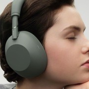 Le cuffie over-ear Sony WH-1000XM6 scontate di 100? su Amazon: suono premium e c