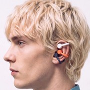 CMF Clip Pro ufficiali: anche Carl Pei si cimenta con gli auricolari "open" a cl
