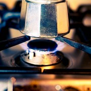 Bolletta del gas, stangata a luglio: prezzi alle stelle per i clienti vulnerabil