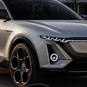 Alfa Romeo Gardena: l'identikit del maxi SUV immaginato per Usa e Cina