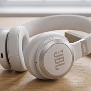 JBL Live 670 NC: cuffie con cancellazione del rumore a metà prezzo