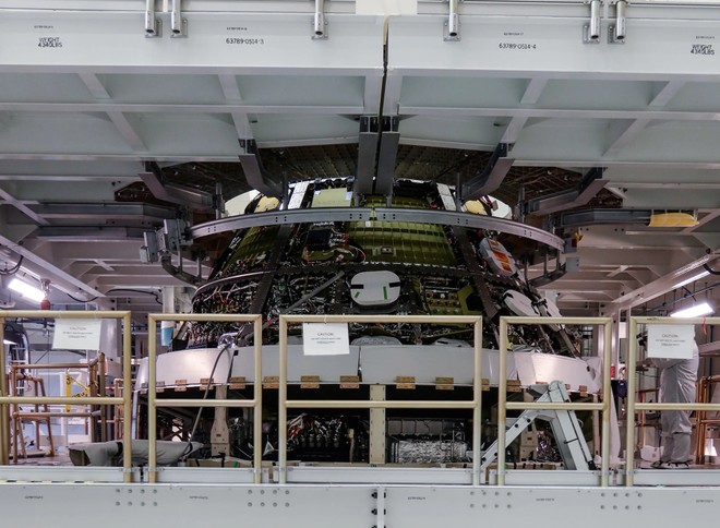 Anteprima: La NASA unisce i moduli di Orion: così prende forma la missione Artemis III