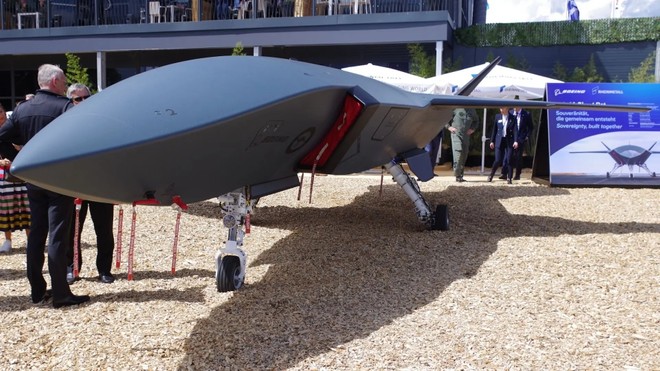 Anteprima: MQ-28 Ghost Bat: perché i droni gregari sono il futuro del combattimento