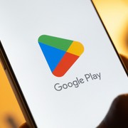 Google deve facilitare la ricerca degli store alternativi sul Play Store negli S