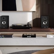 Gli altoparlanti Sharp da 60W danno più corpo alla musica e sono in offerta su A