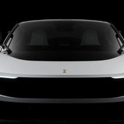 Ferrari Luce, follia a Monterey: la prima elettrica di Maranello venduta a 40 mi