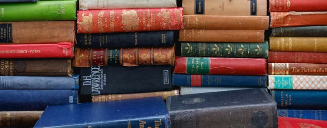 Anteprima: Libri rari dati in pasto all'AI e distrutti: un AirTag nascosto ha condotto ad Amazon